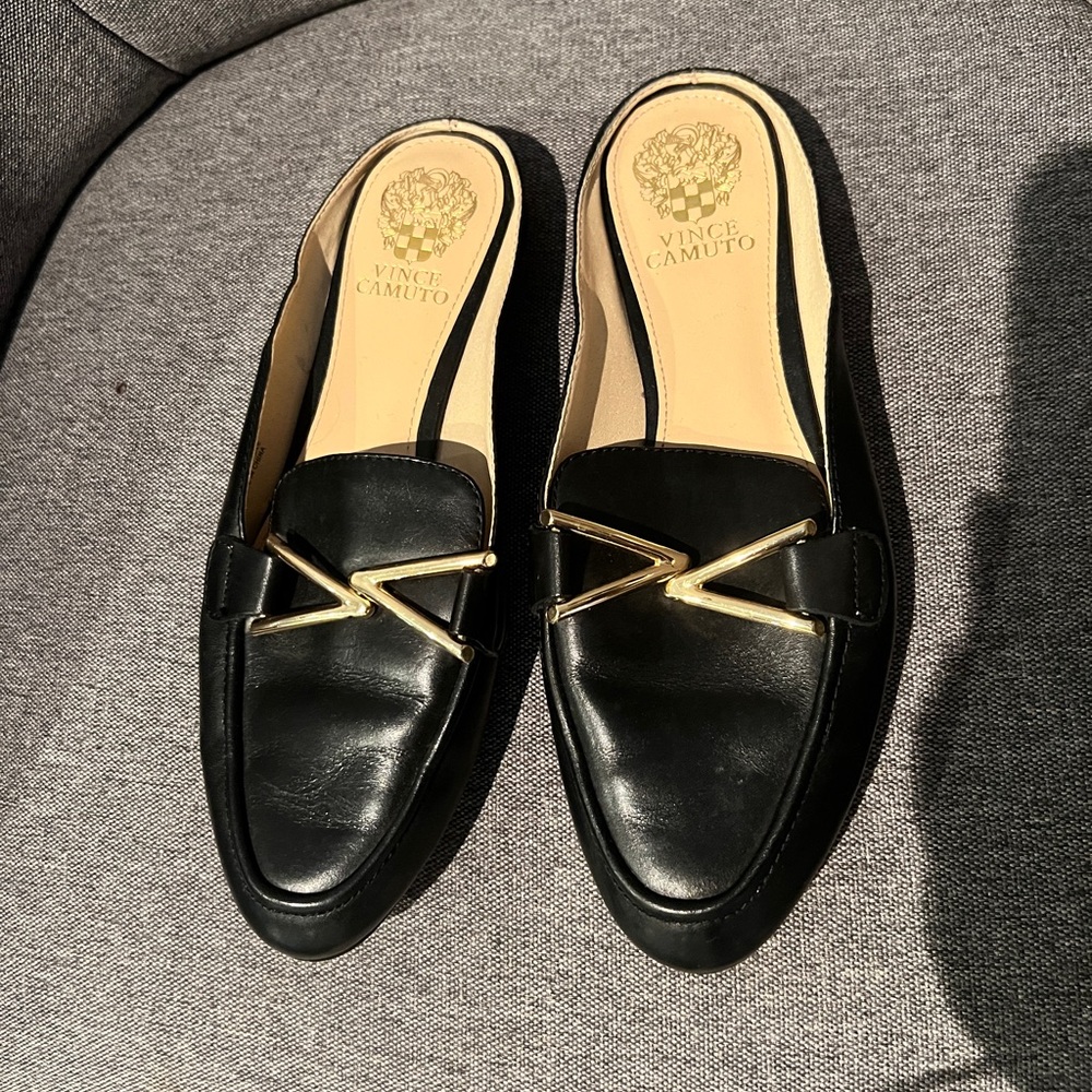Vince Camuto Black and Gold Women’s Slip-On Loafers Mules Leather Flats 9 9M